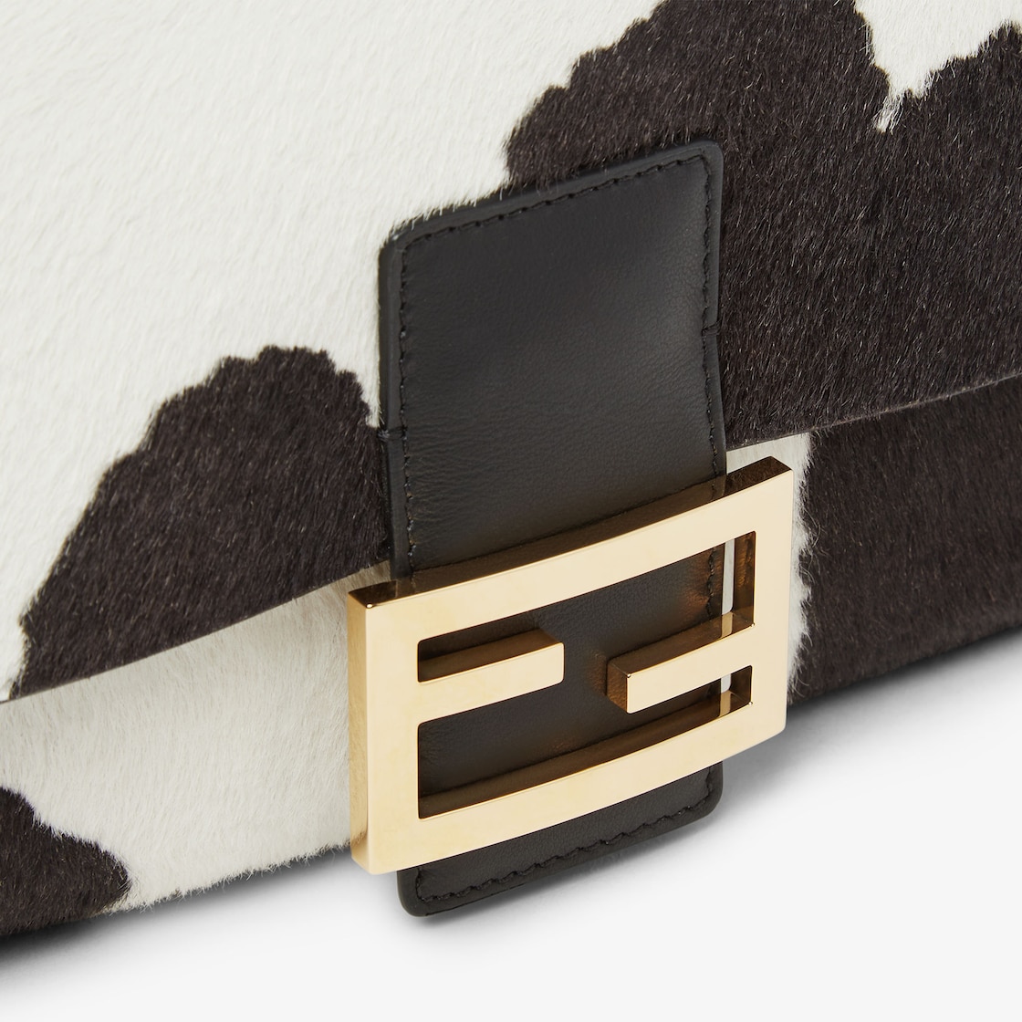 FENDI Baguette® Printed cavallino calfskin bag - Image 3
